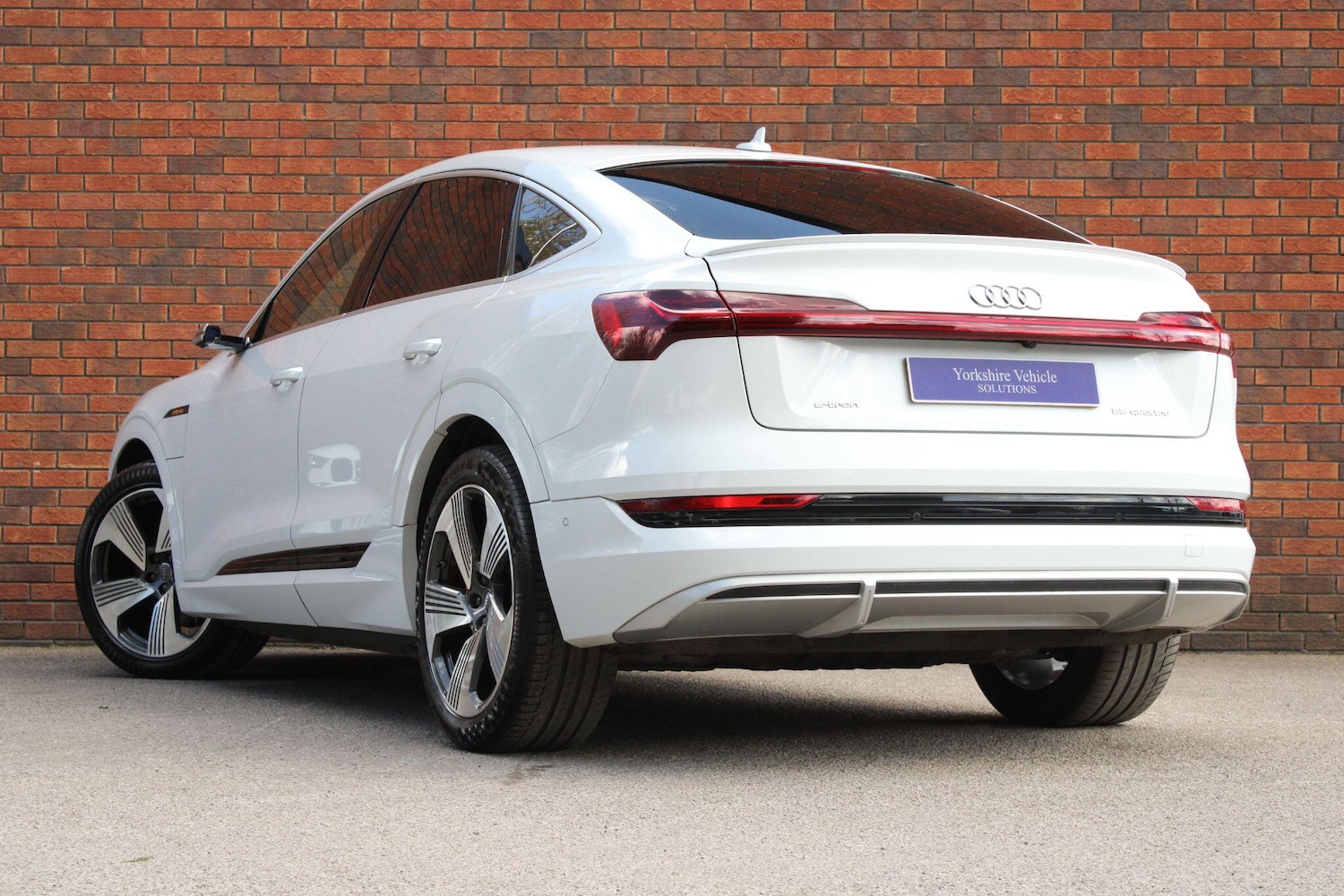 Used Audi e-tron 2020 for sale - 78203870: Photo 3