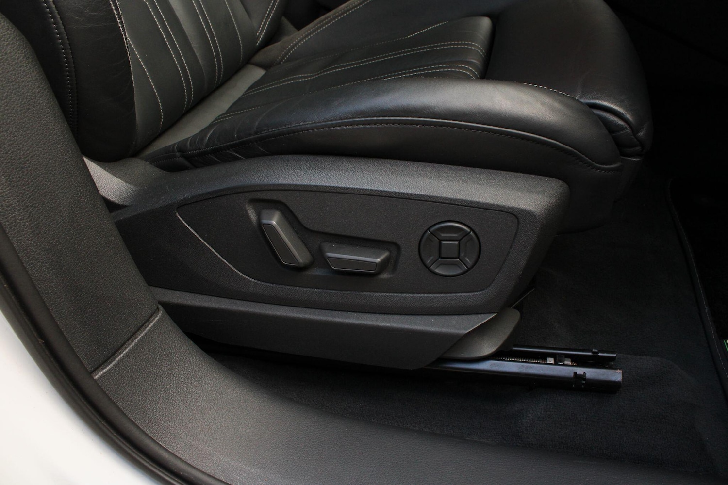 Used Audi e-tron 2020 for sale - 78203870: Photo 35