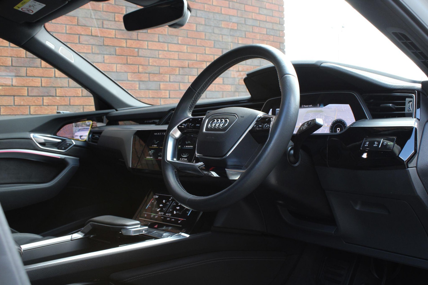 Used Audi e-tron 2020 for sale - 78203870: Photo 5