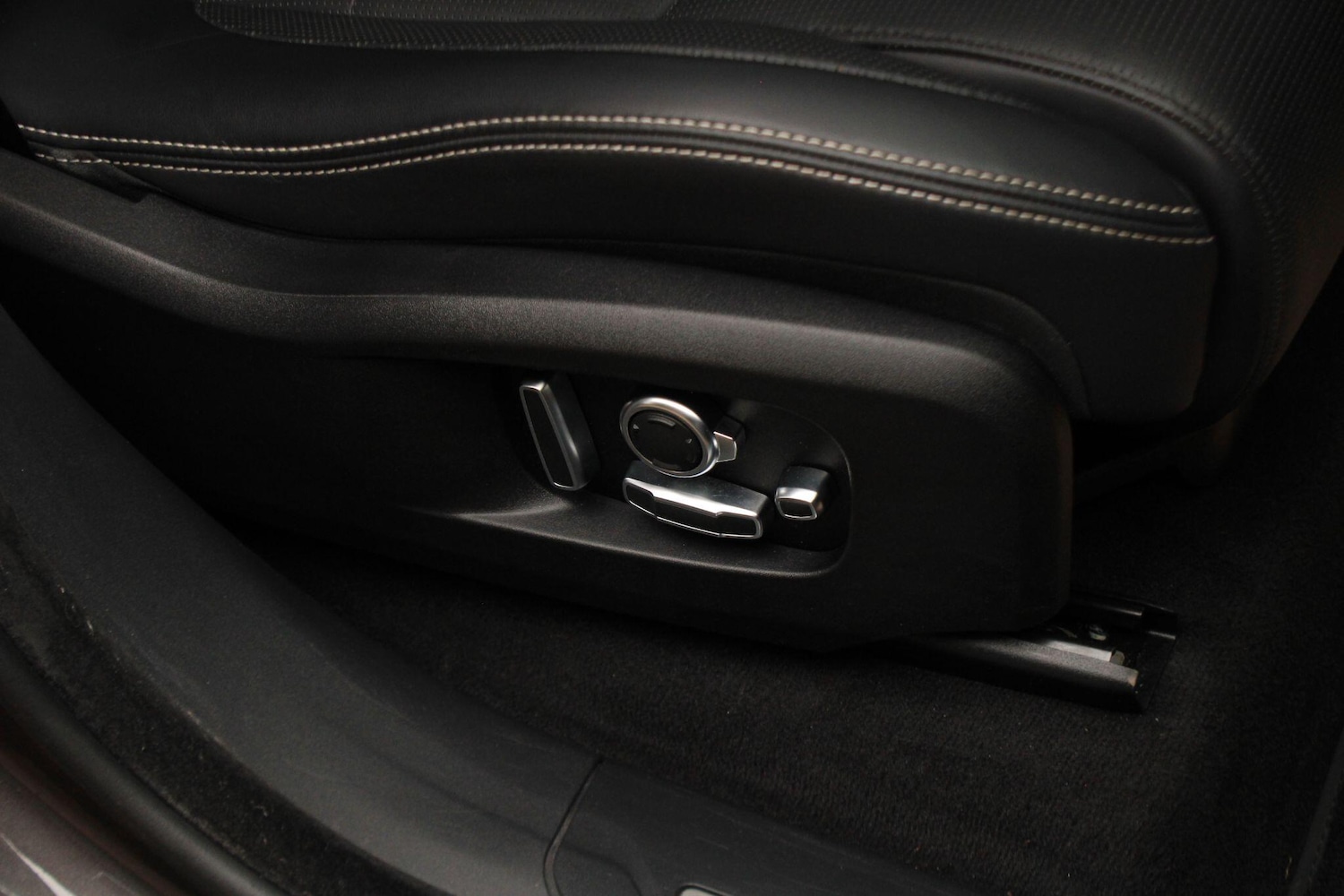 Used Jaguar F-Pace 2021 for sale - 77412043: Photo 33