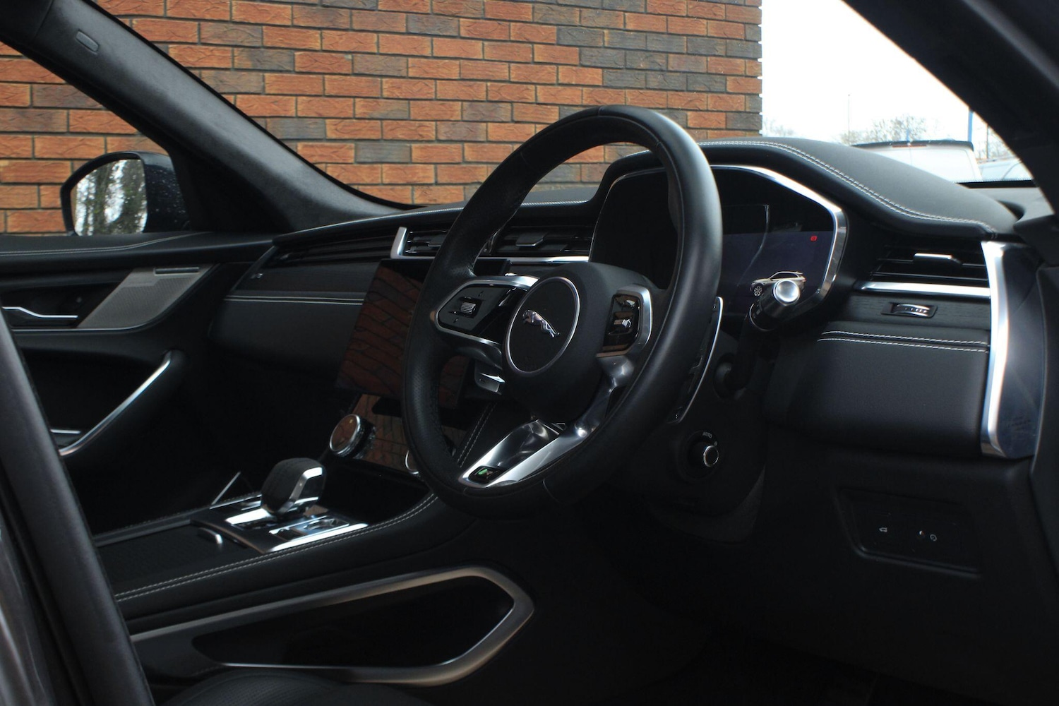 Used Jaguar F-Pace 2021 for sale - 77412043: Photo 5