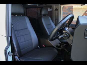 Used Land Rover Defender 90 2015 for sale - 74520609: Photo