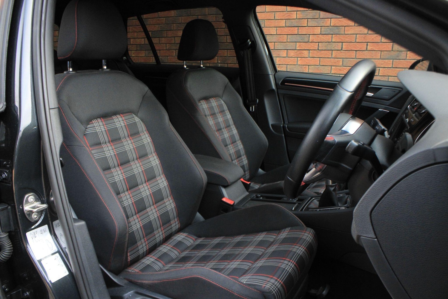 Used Volkswagen Golf 2016 for sale - 76839561: Photo 4