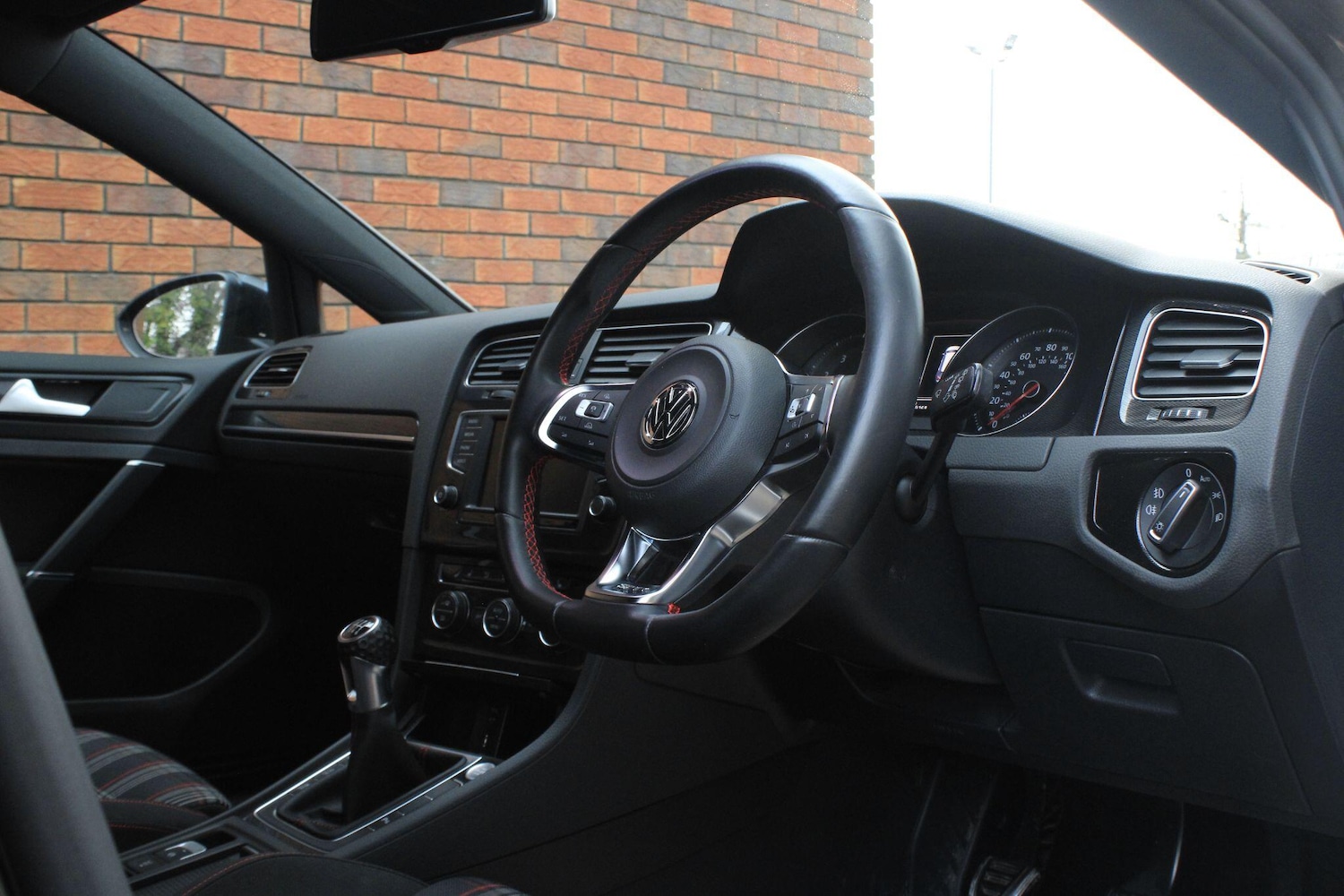 Used Volkswagen Golf 2016 for sale - 76839561: Photo 5