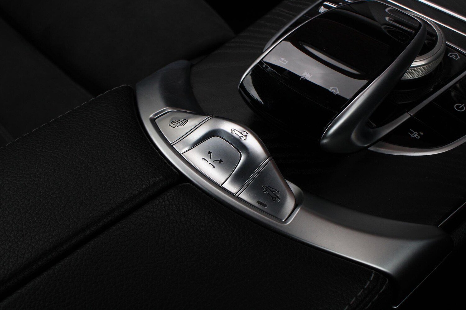 Used Mercedes-Benz C Class 2019 for sale - 76360523: Photo 37