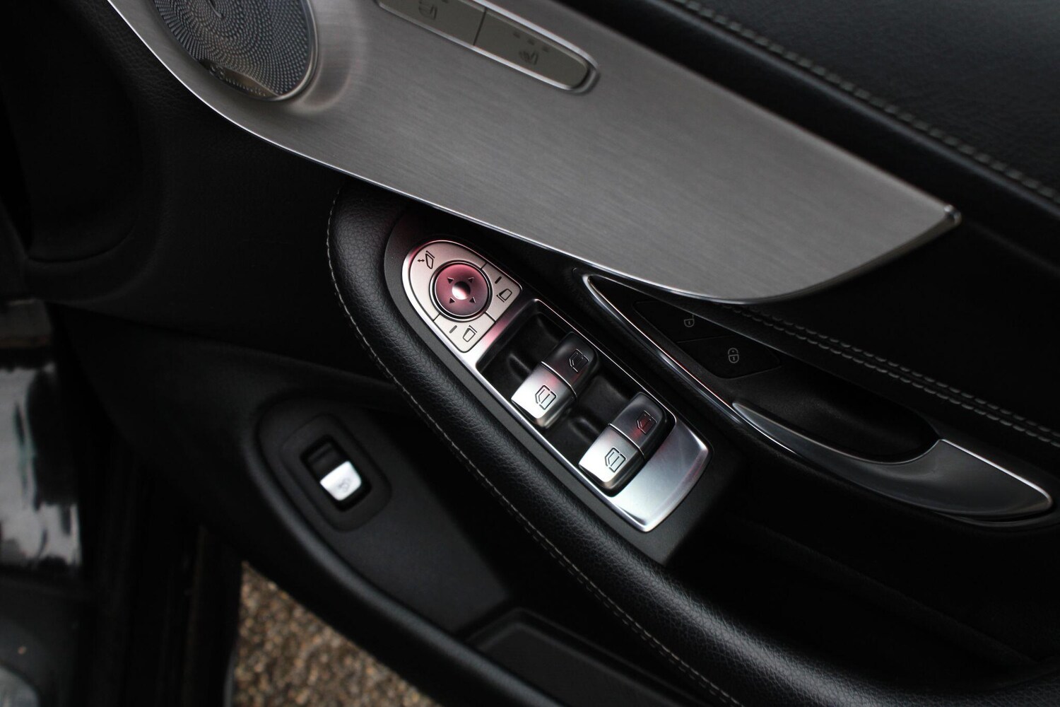 Used Mercedes-Benz C Class 2019 for sale - 76360523: Photo 39