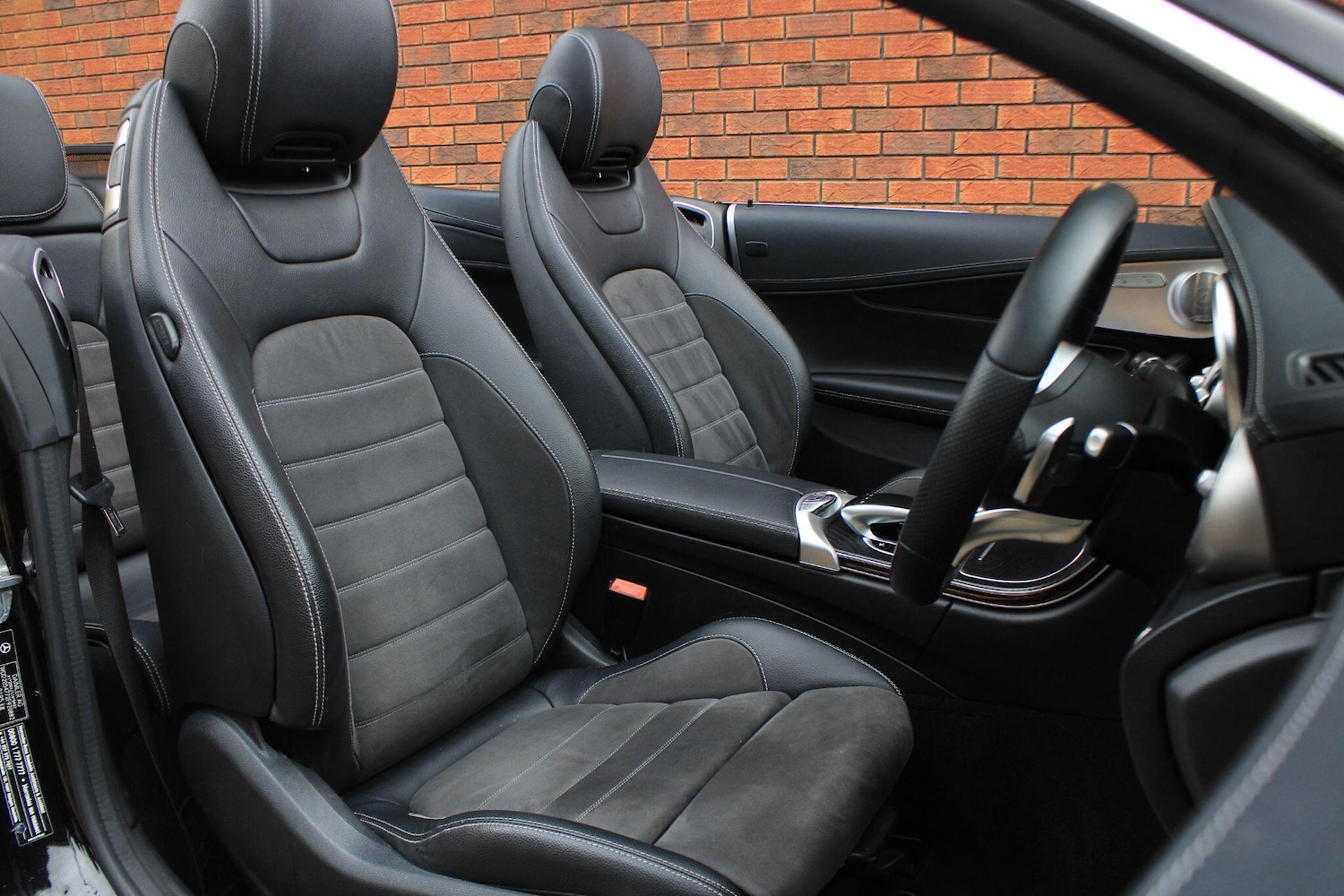 Used Mercedes-Benz C Class 2019 for sale - 76360523: Photo 4