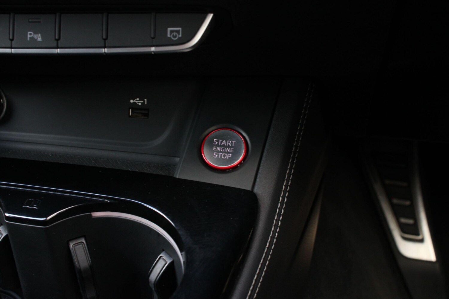 Used Audi A4 2020 for sale - 77883120: Photo 35