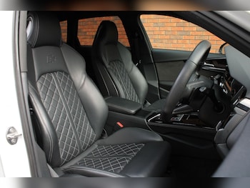 Used Audi A4 2020 for sale - 77883120: Photo