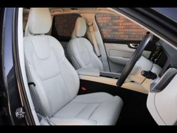 Used Volvo XC60 2018 for sale - 75102763: Photo