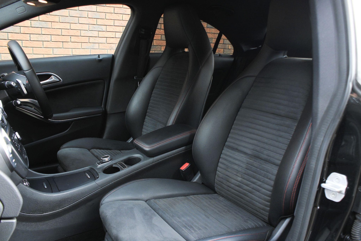 Used Mercedes-Benz CLA 2016 for sale - 76326834: Photo 15