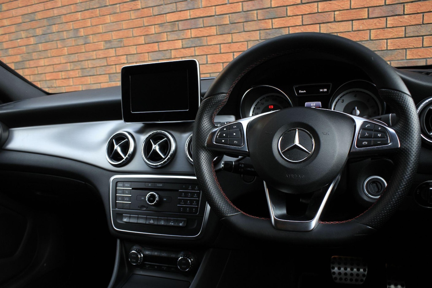 Used Mercedes-Benz CLA 2016 for sale - 76326834: Photo 8