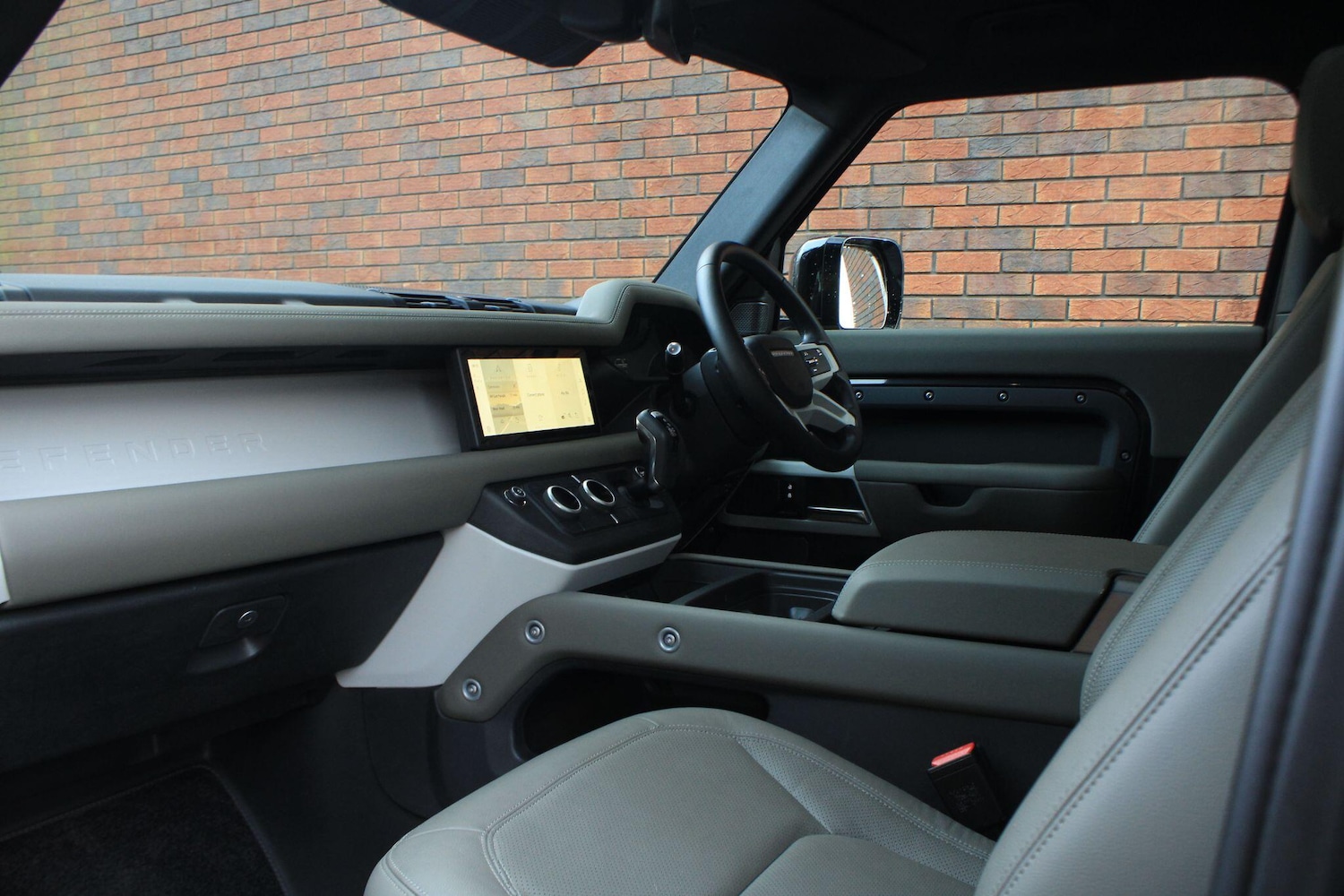 Used Land Rover Defender 2023 for sale - 77279885: Photo 19