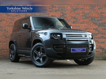Used Land Rover Defender 2023 for sale - 77279885: Photo