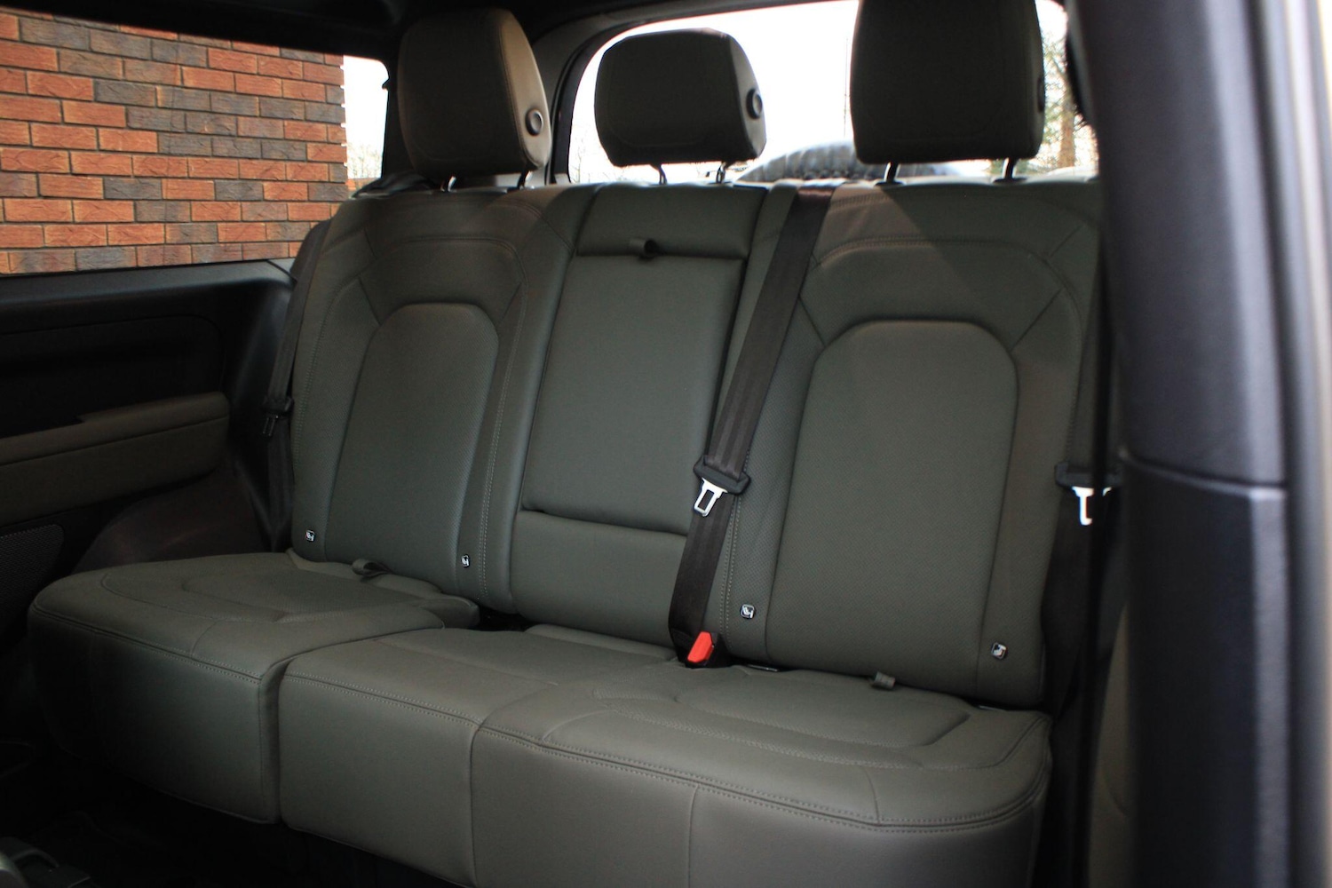 Used Land Rover Defender 2023 for sale - 77279885: Photo 21