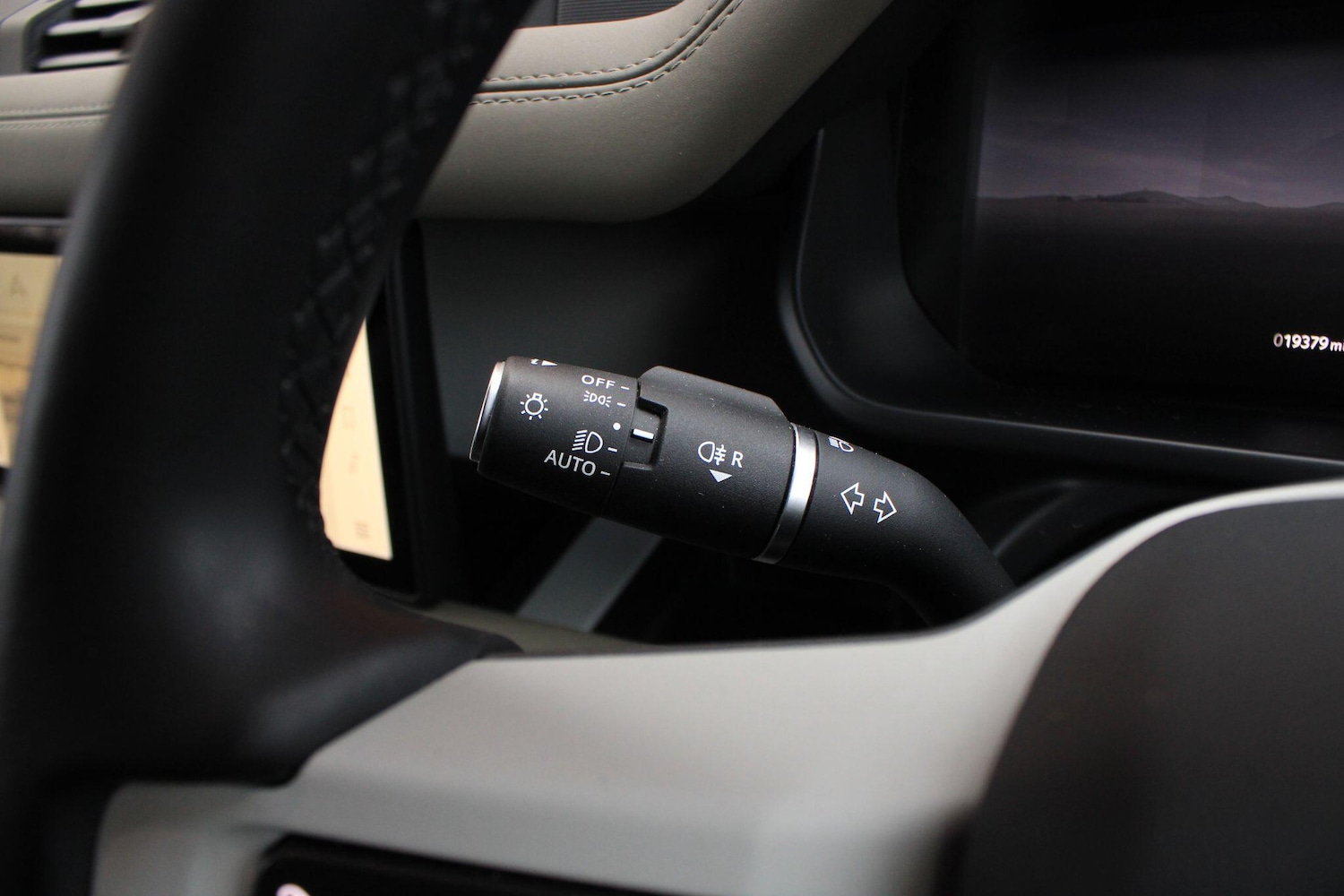 Used Land Rover Defender 2023 for sale - 77279885: Photo 34