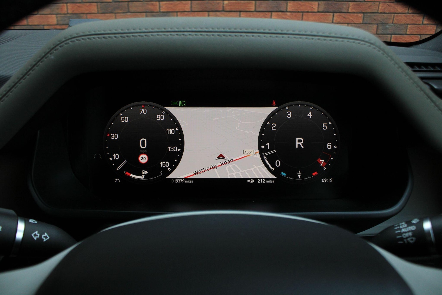 Used Land Rover Defender 2023 for sale - 77279885: Photo 7