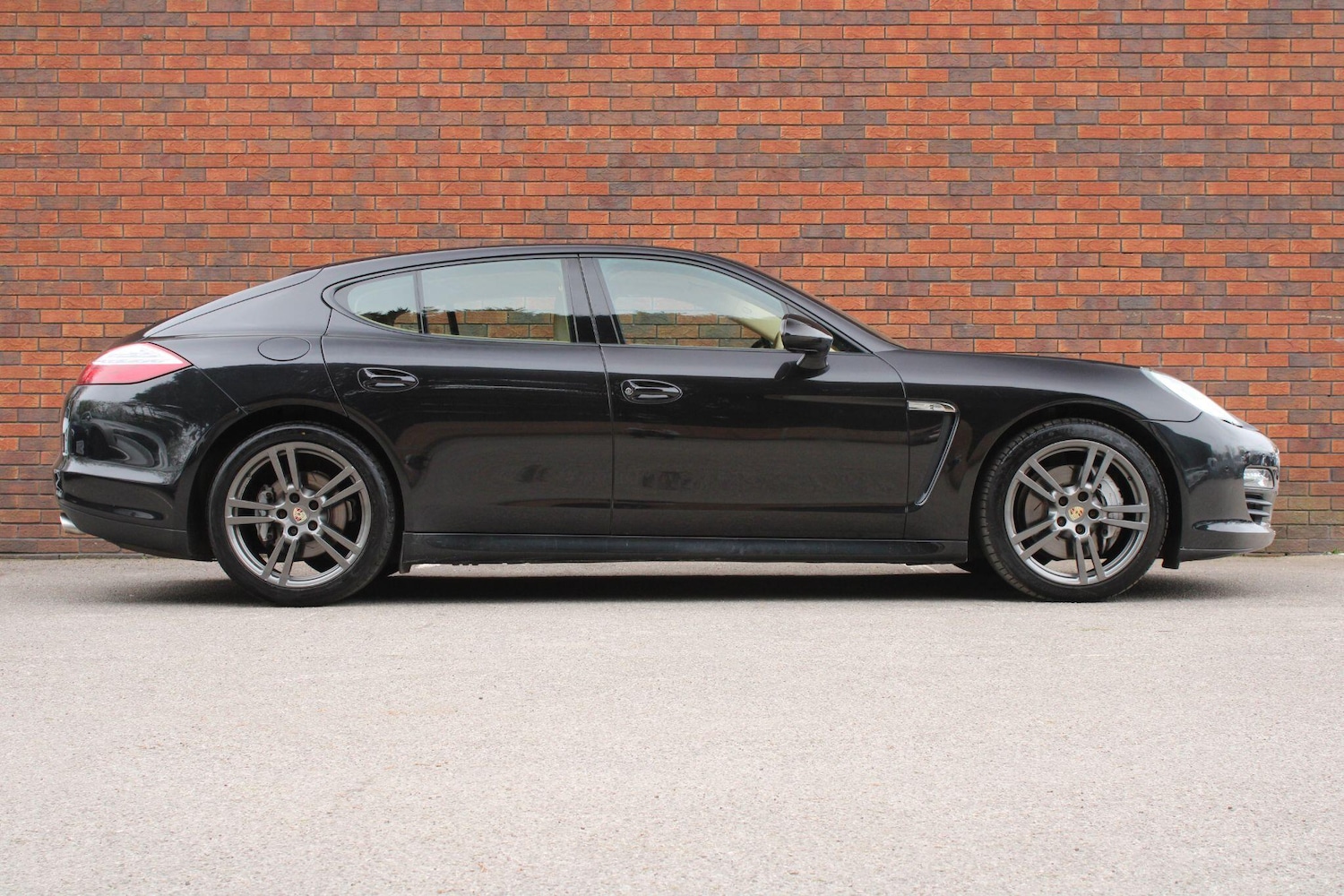 Used Porsche Panamera 2012 for sale - 78101262: Photo 2