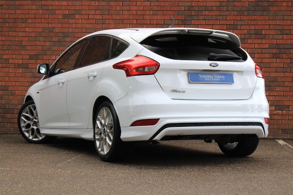 Used Ford Focus 2017 for sale - 75977106: Photo 3