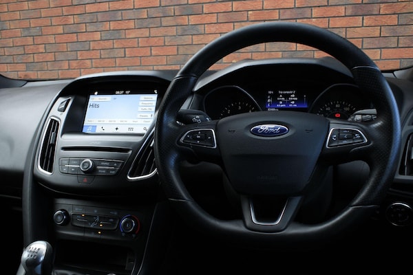 Used Ford Focus 2017 for sale - 75977106: Photo 8