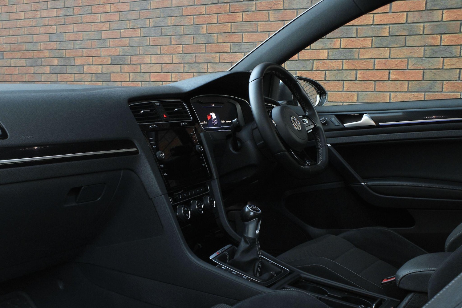 Used Volkswagen Golf 2018 for sale - 77016080: Photo 17