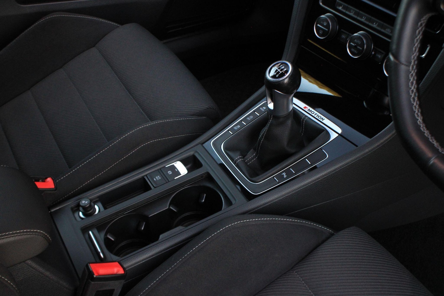 Used Volkswagen Golf 2018 for sale - 77016080: Photo 20