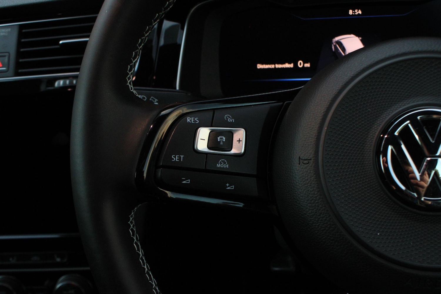 Used Volkswagen Golf 2018 for sale - 77016080: Photo 28