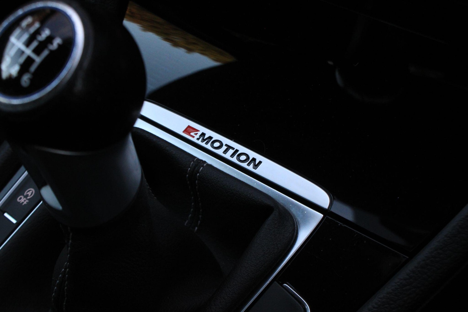 Used Volkswagen Golf 2018 for sale - 77016080: Photo 30