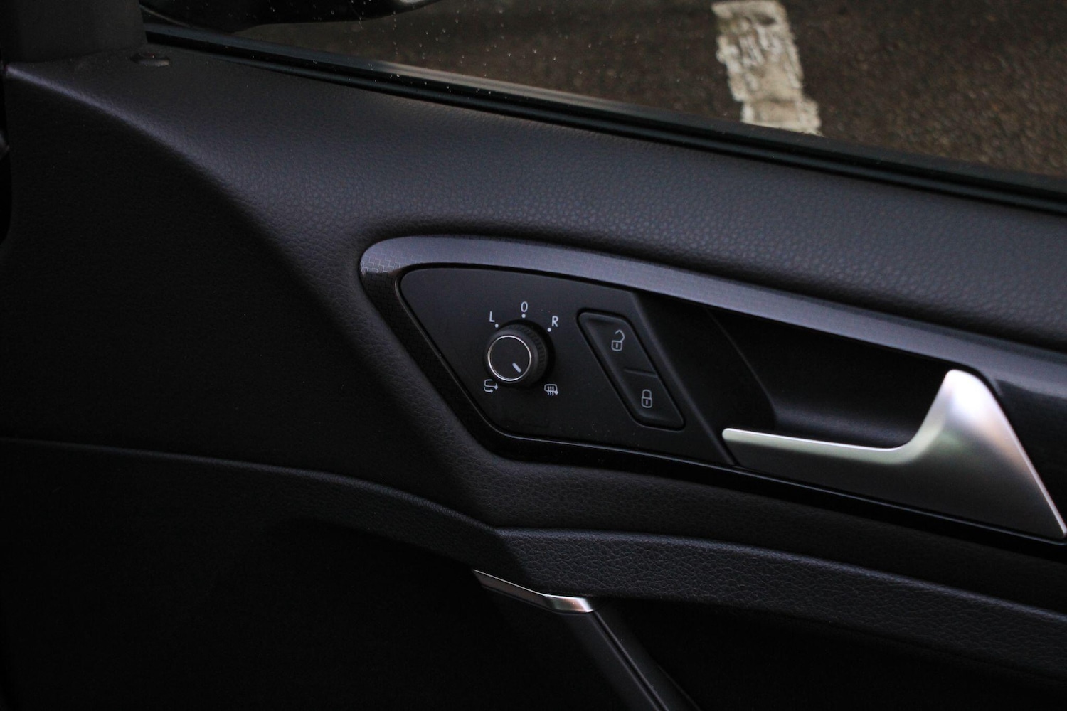 Used Volkswagen Golf 2018 for sale - 77016080: Photo 33