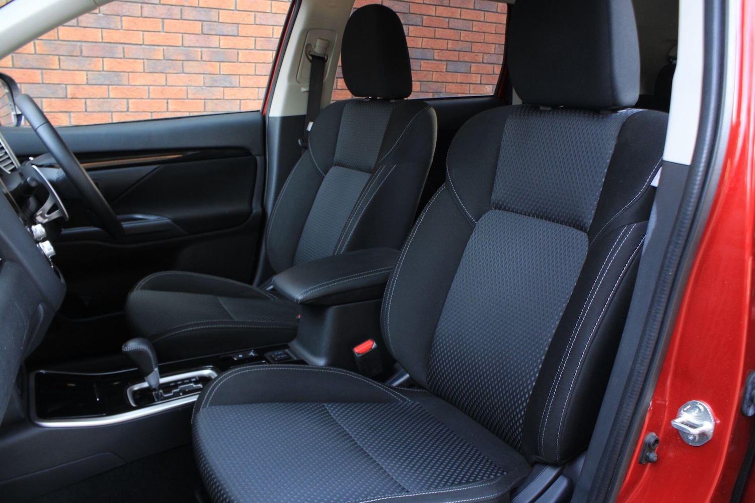 Used Mitsubishi Outlander 2020 for sale - 76633459: Photo 17