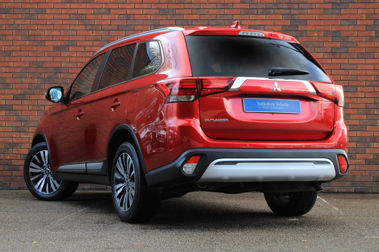 Used Mitsubishi Outlander 2020 for sale - 76633459: Photo 3