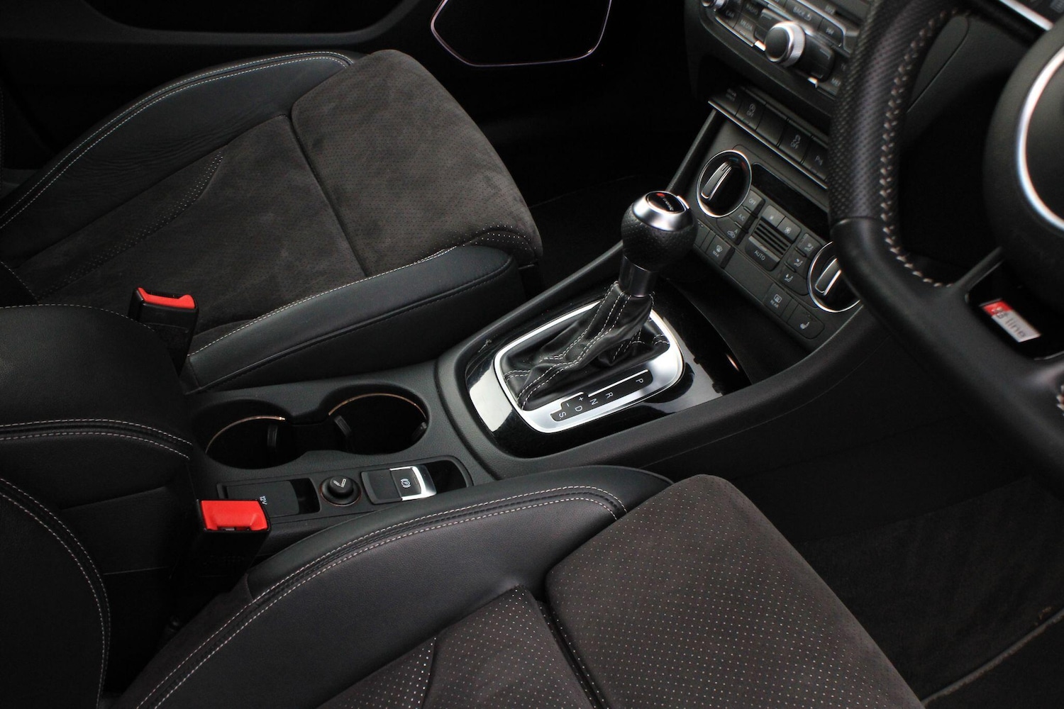 Used Audi Q3 2017 for sale - 76457916: Photo 23