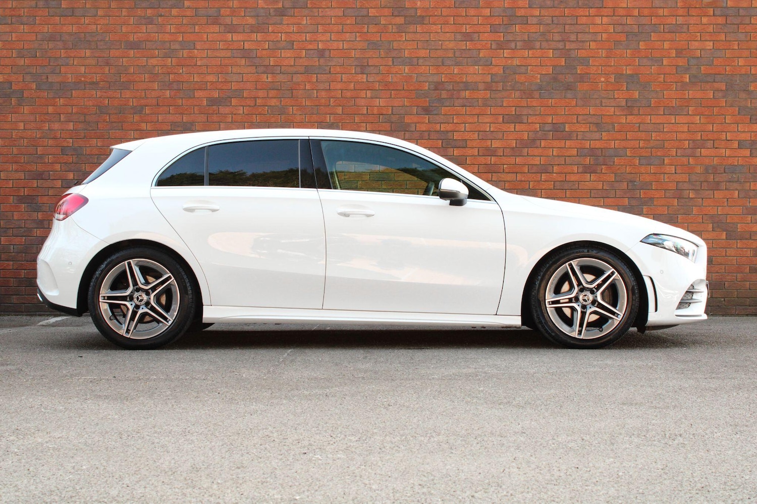 Used Mercedes-Benz A-Class for sale - 77957623: Photo 2