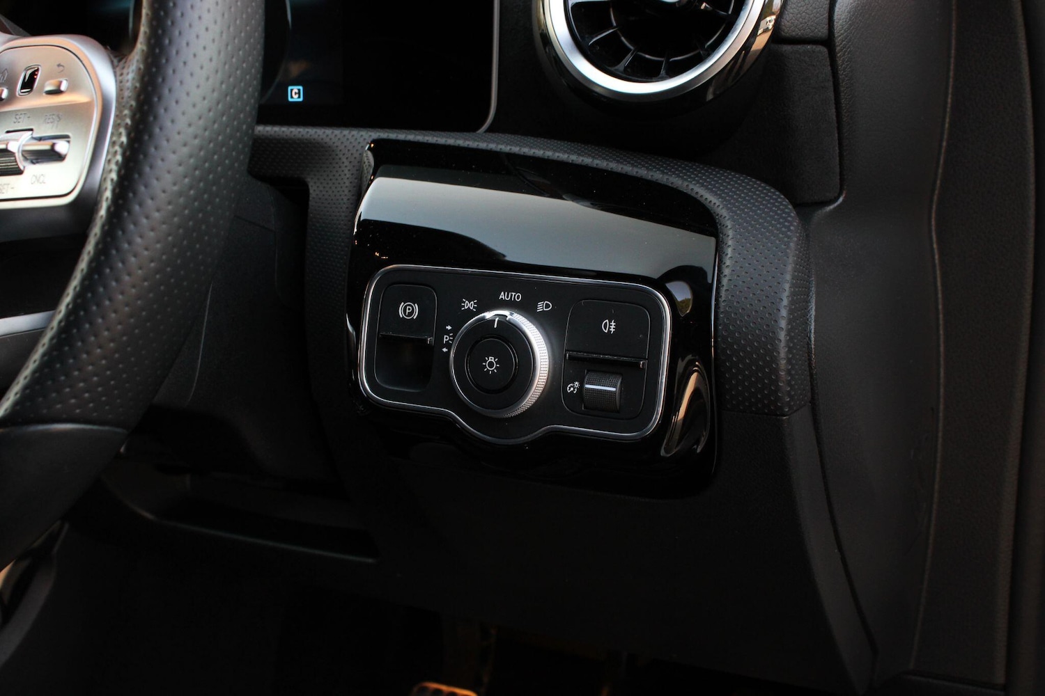 Used Mercedes-Benz A-Class for sale - 77957623: Photo 35