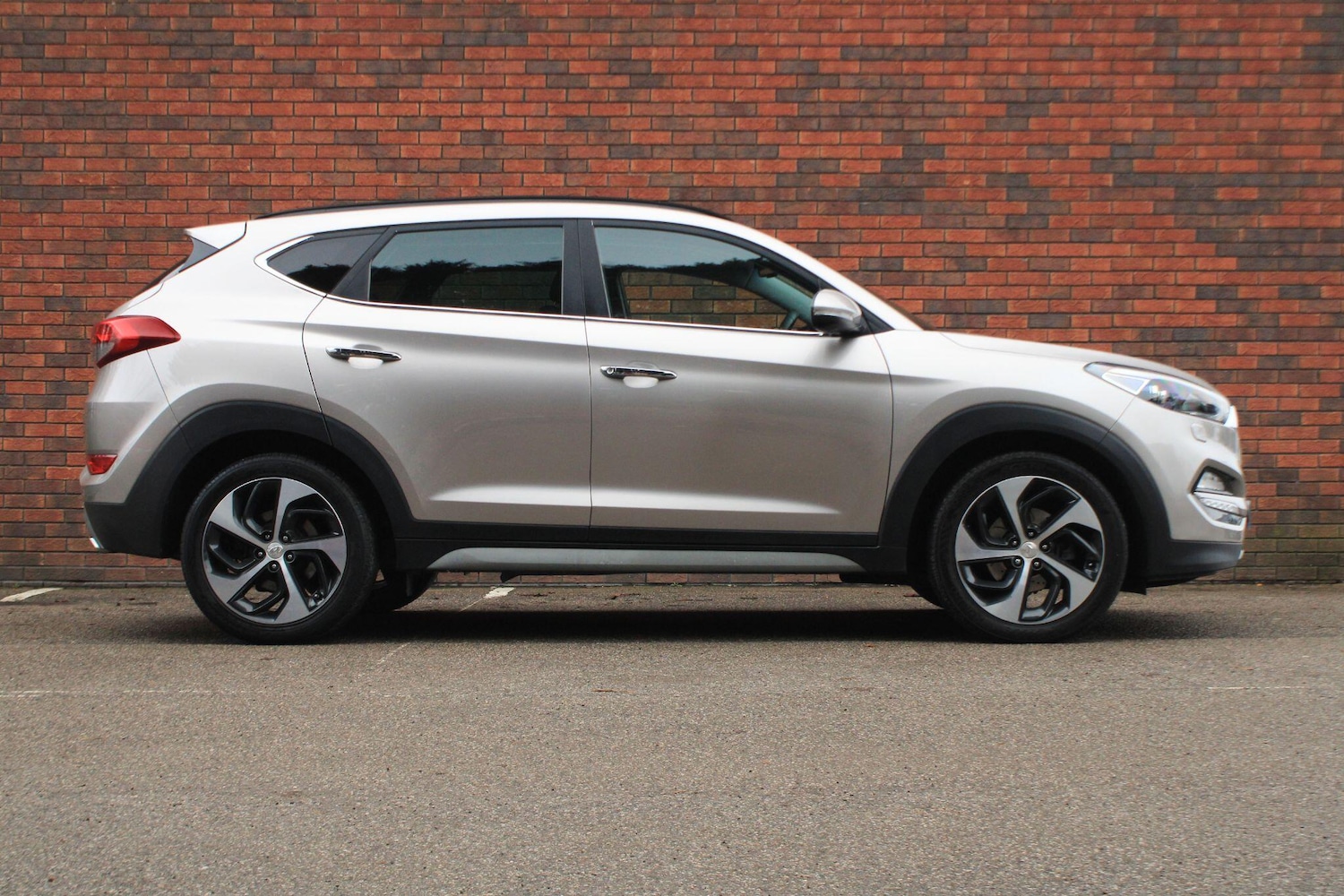 Used Hyundai TUCSON 2018 for sale - 77455634: Photo 2