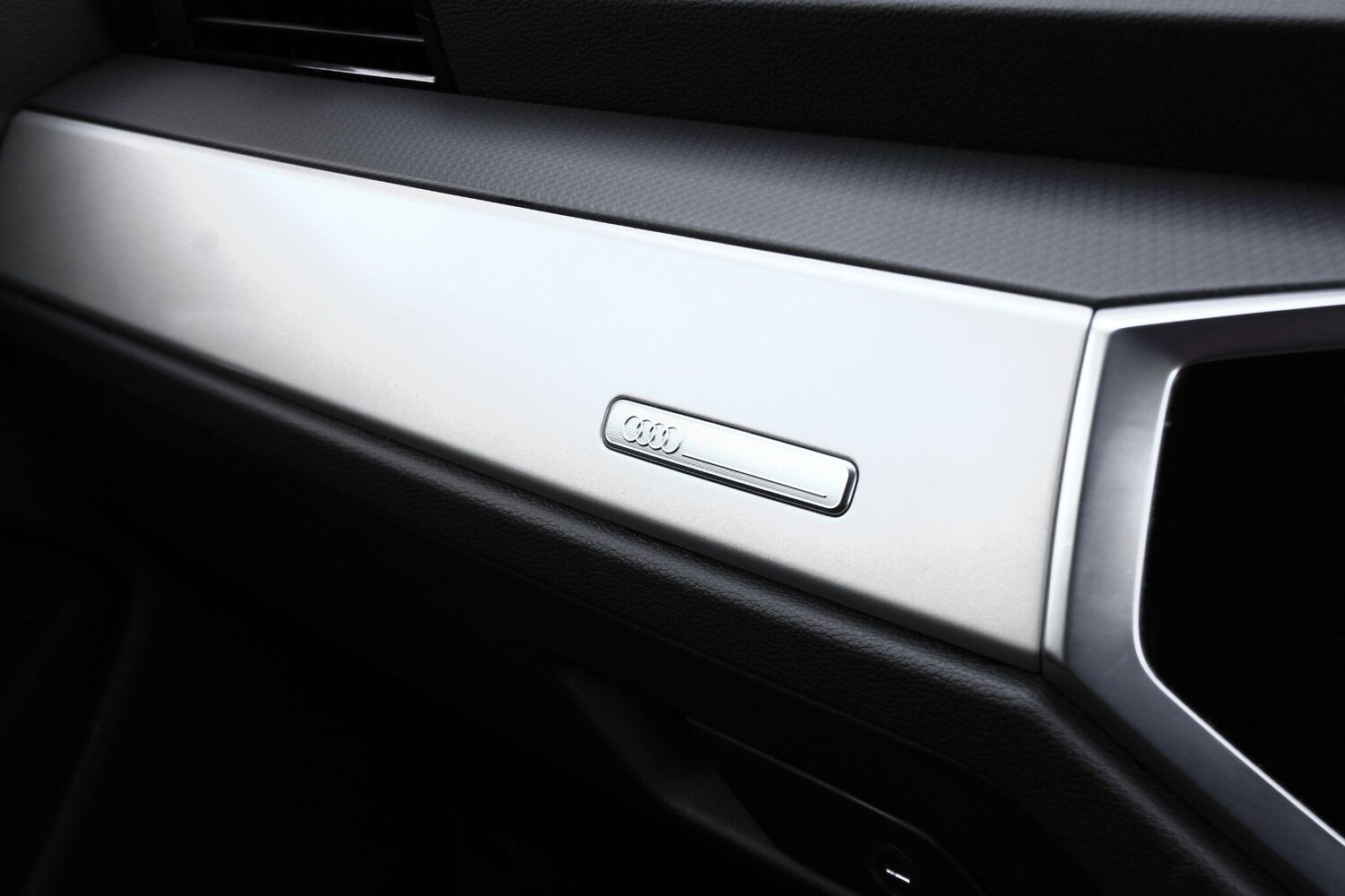 Used Audi Q3 2021 for sale - 76072142: Photo 33