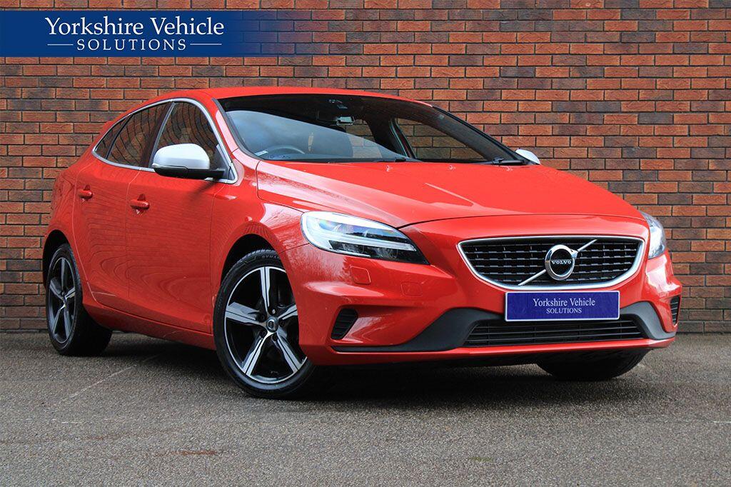 Used Volvo V40 2019 for sale - 76727948: Photo 1