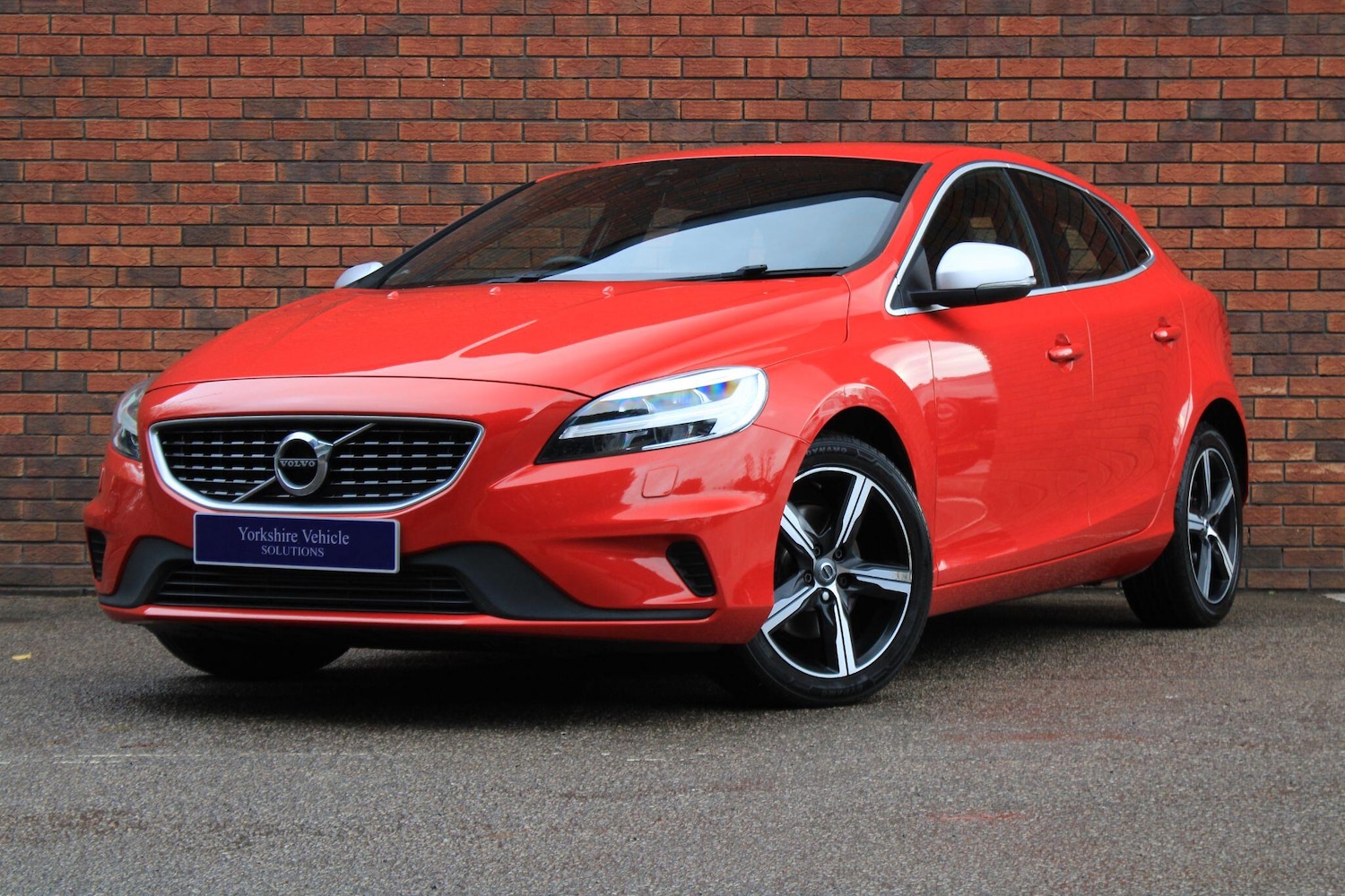 Used Volvo V40 2019 for sale - 76727948: Photo 15