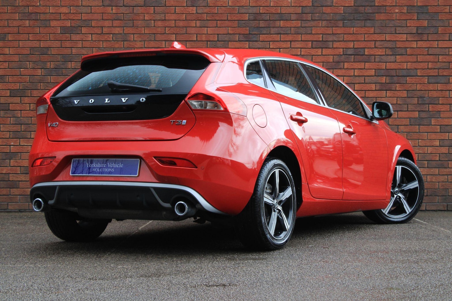 Used Volvo V40 2019 for sale - 76727948: Photo 17