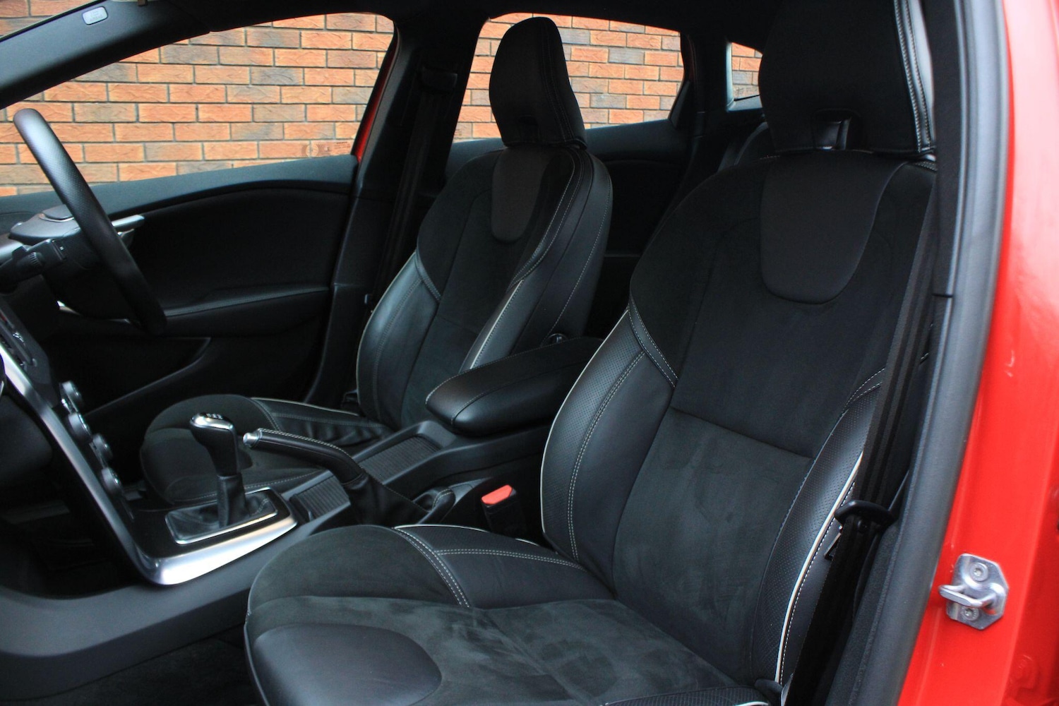 Used Volvo V40 2019 for sale - 76727948: Photo 18