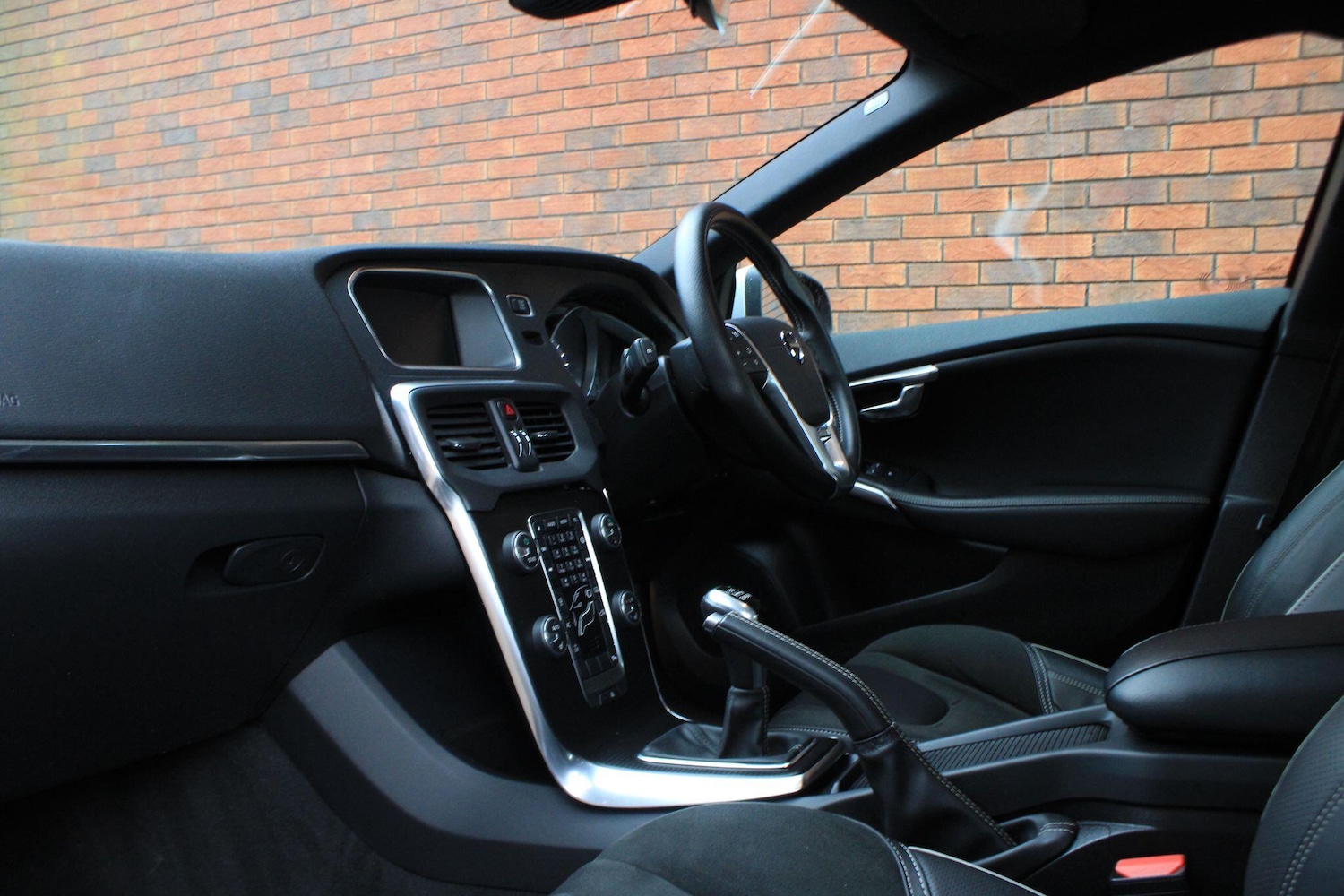 Used Volvo V40 2019 for sale - 76727948: Photo 19