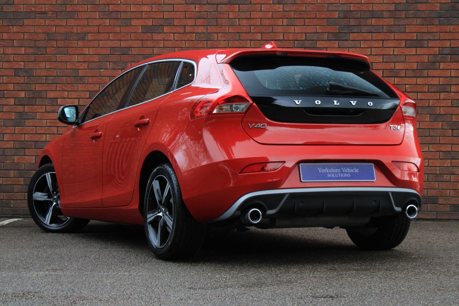 Used Volvo V40 2019 for sale - 76727948: Photo 3