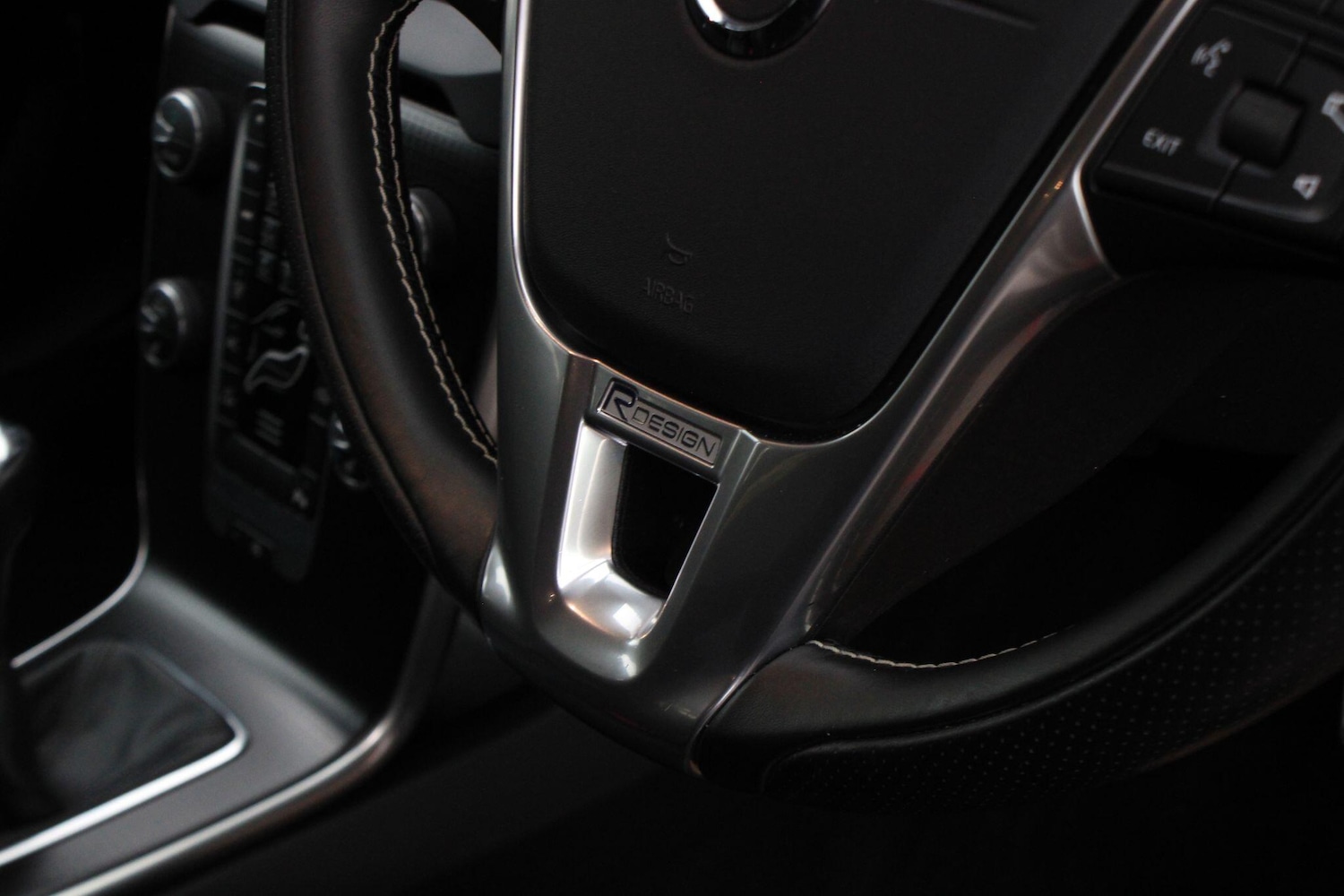 Used Volvo V40 2019 for sale - 76727948: Photo 30