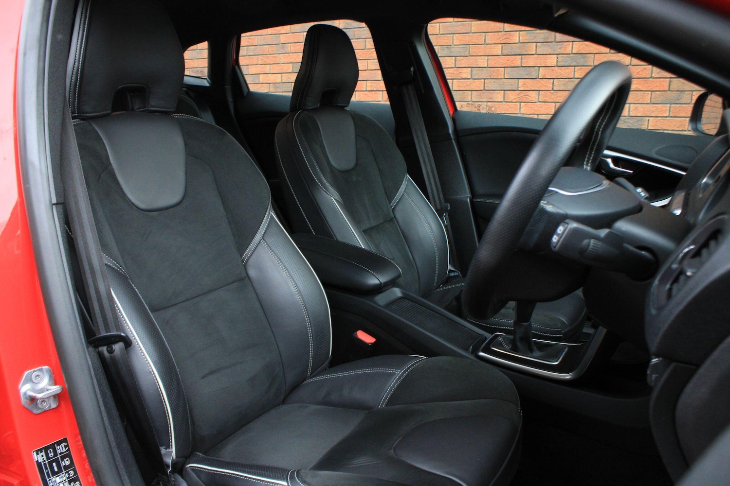 Used Volvo V40 2019 for sale - 76727948: Photo 4