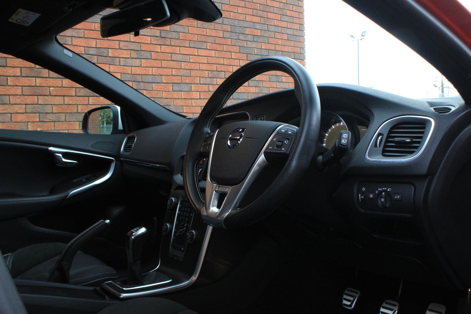 Used Volvo V40 2019 for sale - 76727948: Photo 5