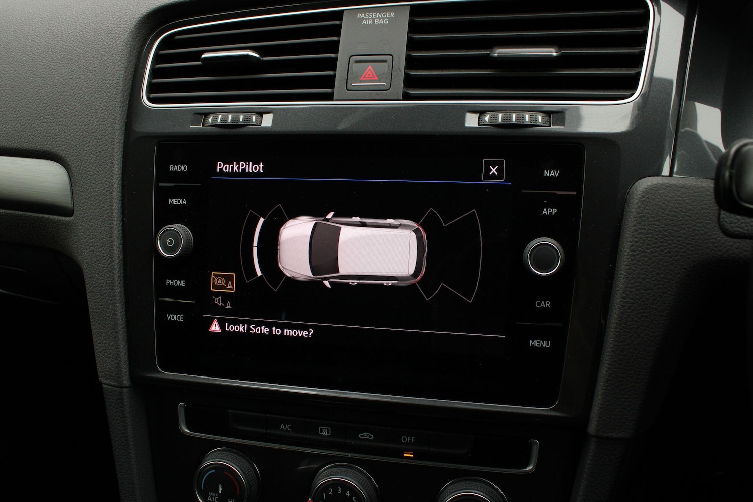 Used Volkswagen Golf 2018 for sale - 78185278: Photo 23