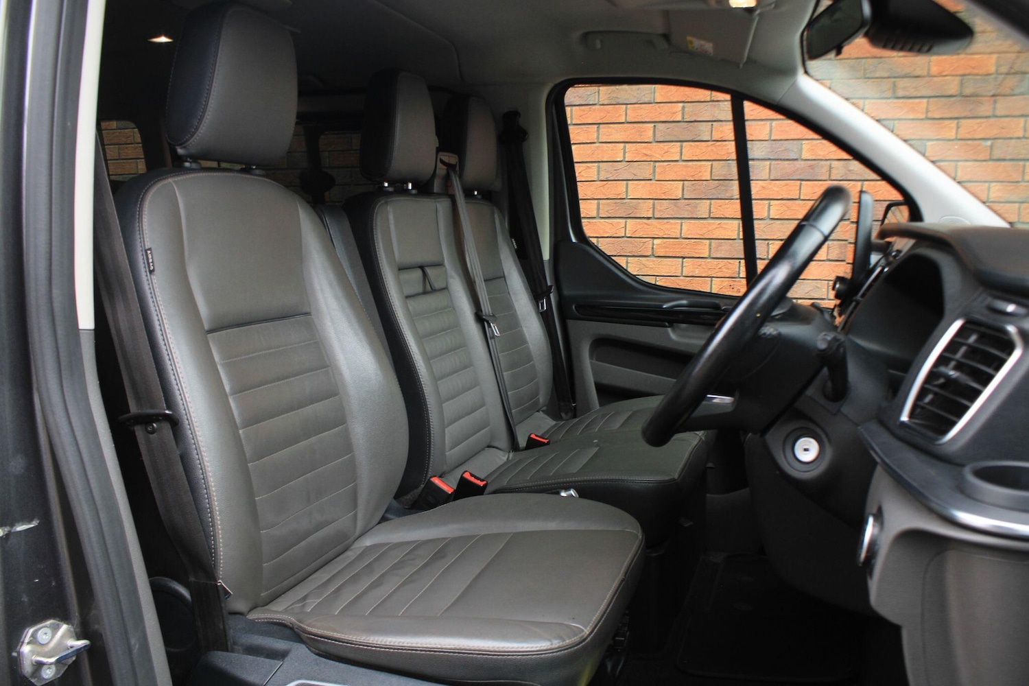 Used Ford Tourneo Custom 2022 for sale - 77538283: Photo 4