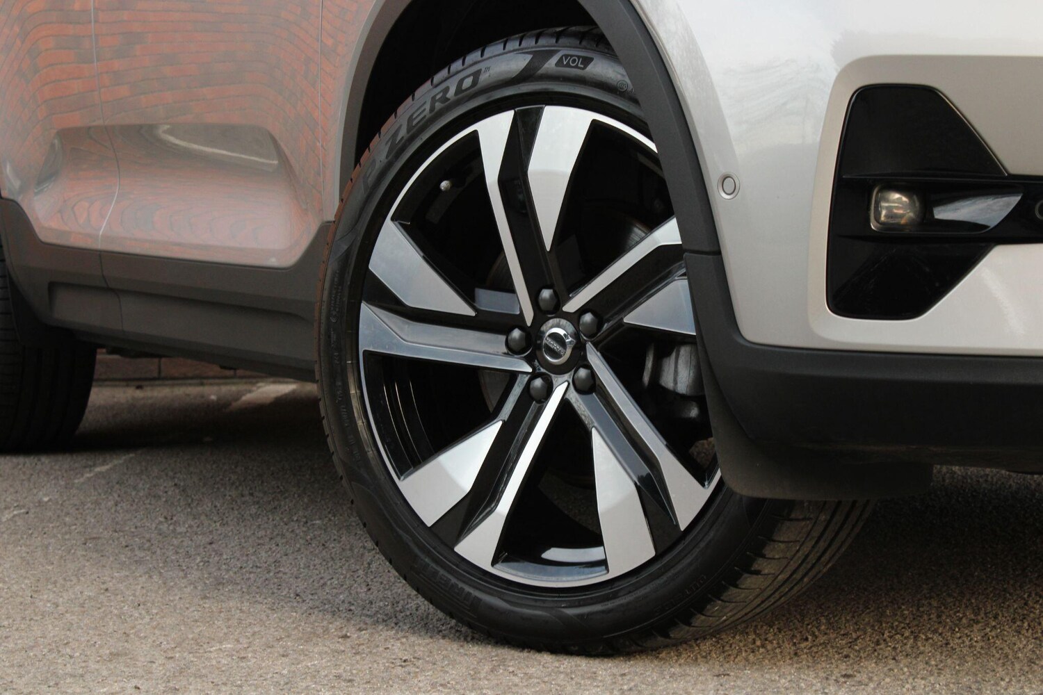 Used Volvo XC40 for sale - 77958041: Photo 10