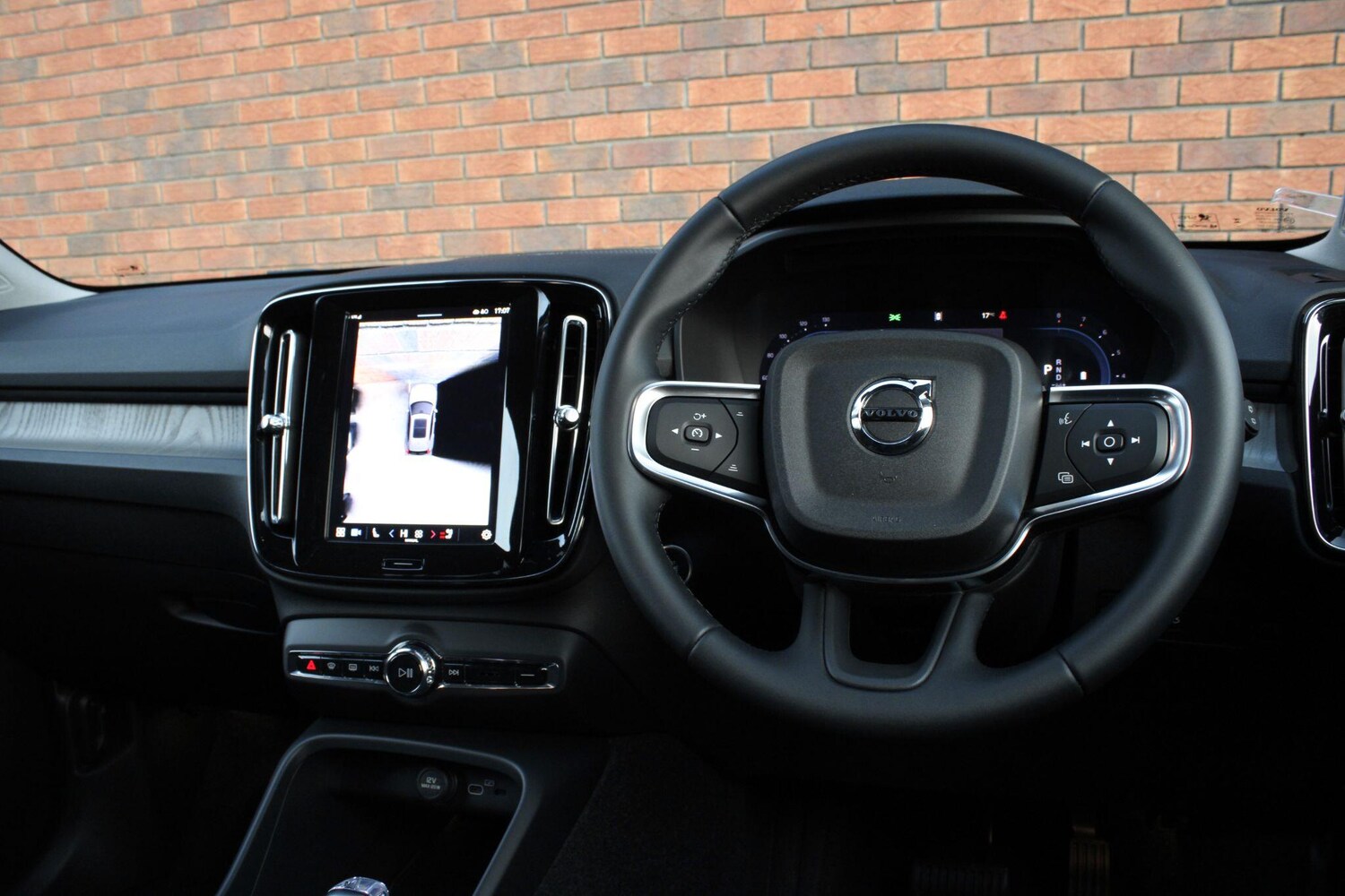 Used Volvo XC40 for sale - 77958041: Photo 11