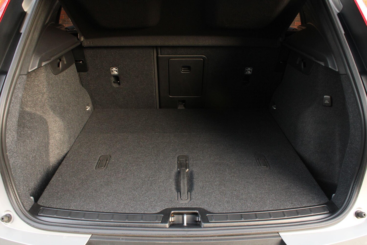 Used Volvo XC40 for sale - 77958041: Photo 14